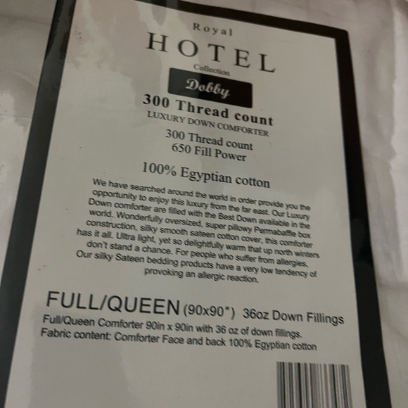 Royal  hotel down comforter size queen - Picture 2 of 3